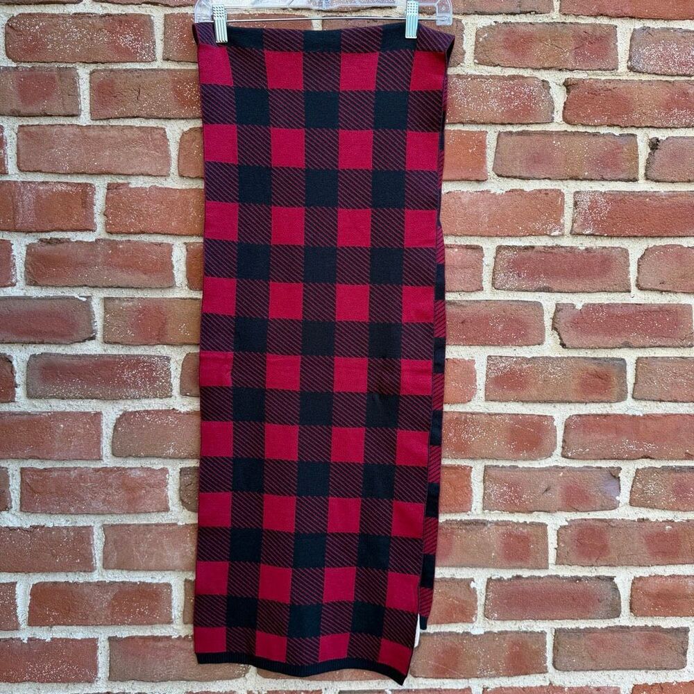 Soft Surroundings Women's Buffalo Check Soft Knit Scarf Black Red NWOT
